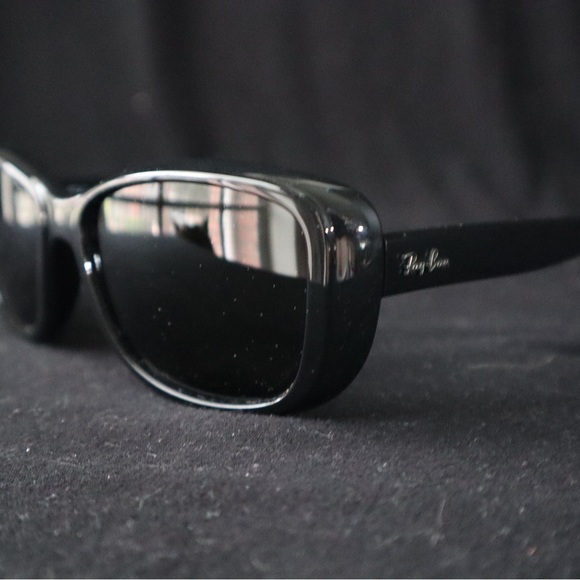 Ray-ban Black butterfly style sunglasses - Picture 7 of 8